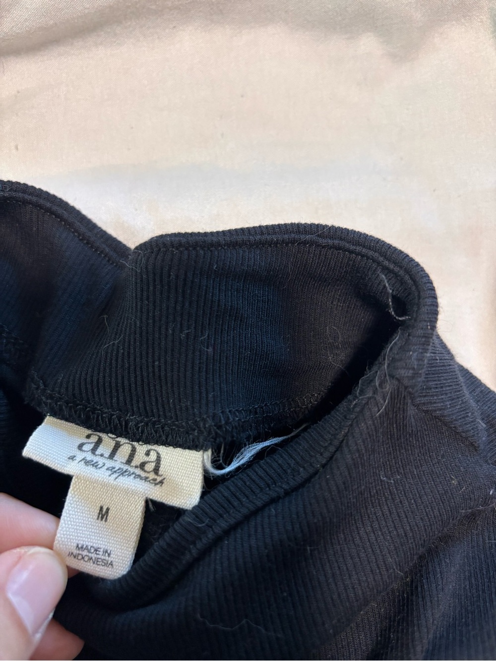 Shirt size medium - Picture 4 of 5